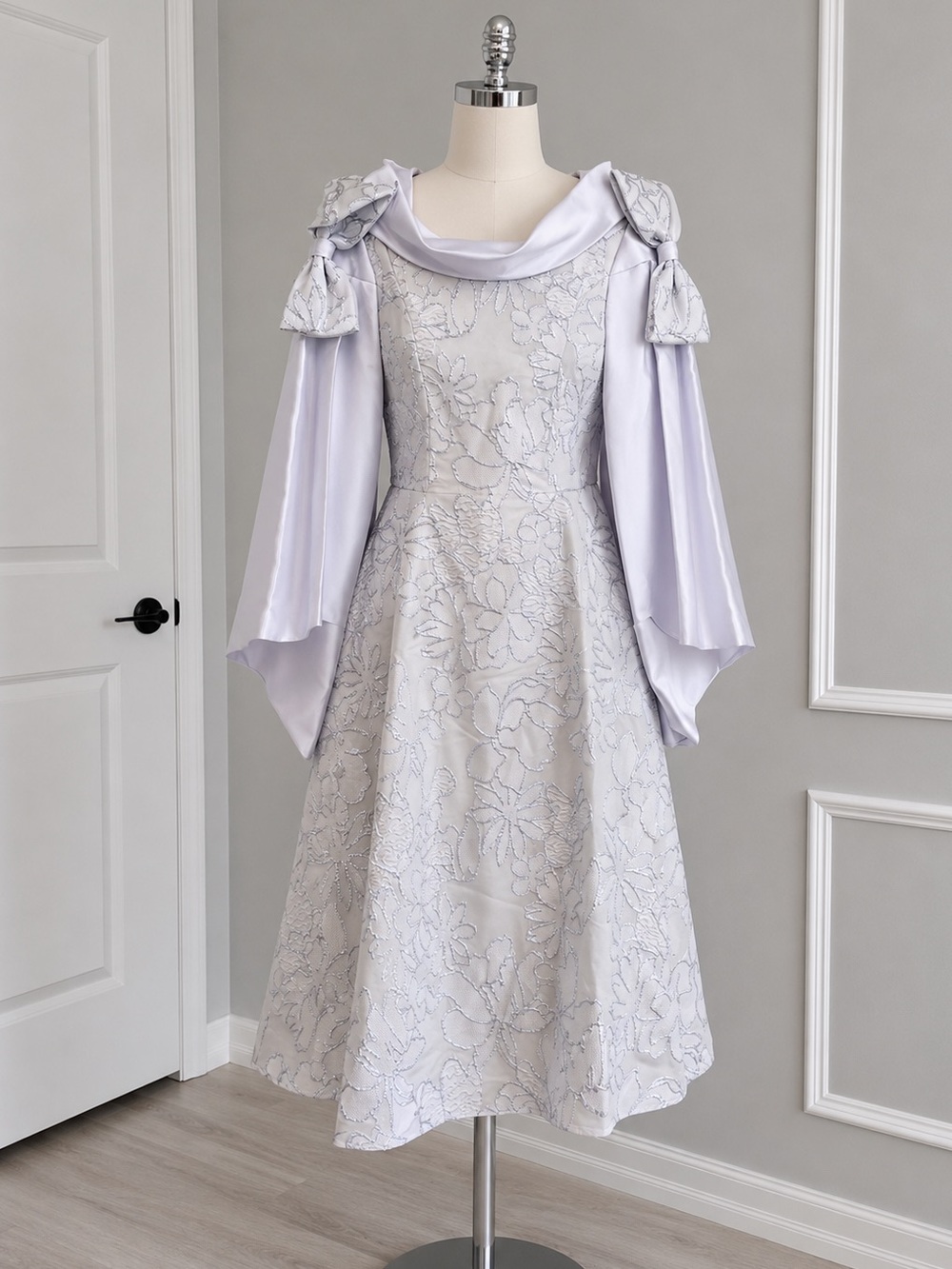 Dorinda Clark Cole White Silver Floral Dress Cape Church Formal Size 8 NWT